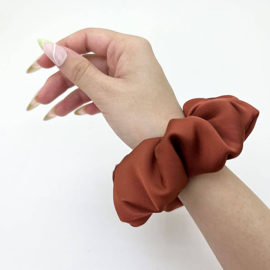 Everyday Matte Silk Scrunchie On Hand Caramel Crush Color