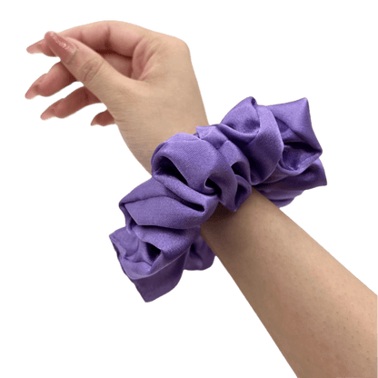 Calming Lilac Satin Silk Scrunchie - Sage Green Mini Perfume Spray Btl.