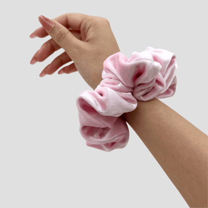 Petal Pink Velvet Scrunchie - Ultra Black Mini Perfume Spray Btl.